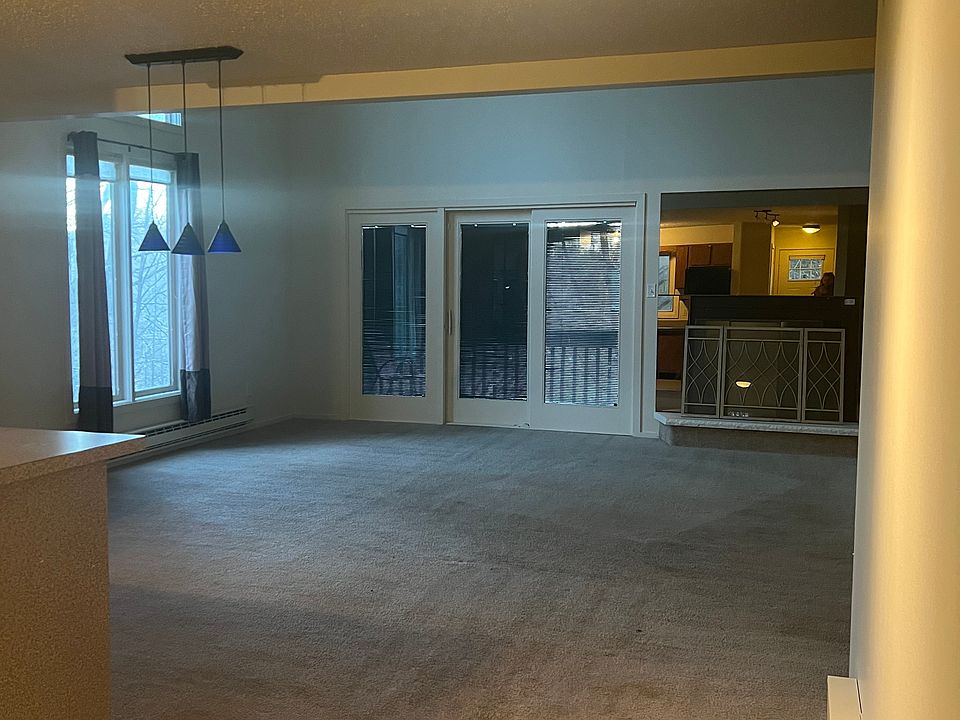 2nd image of 28 Ski Side Dr