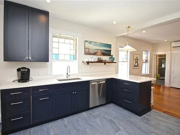 700 Thames St — Photo 23