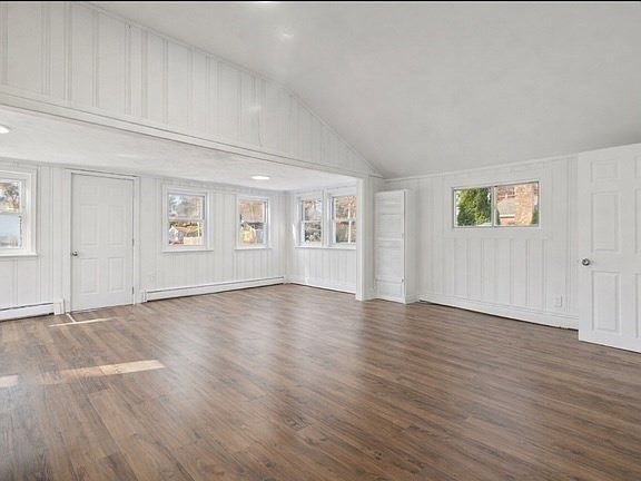 5th image of 7 Cedar Dr