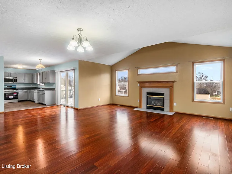 10331 Arbor Oak Dr — Photo 3