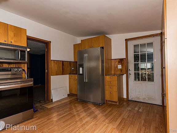 4th image of 5631 Fargo Rd