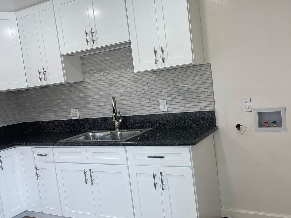 1st image of 8827 Orchard Ave