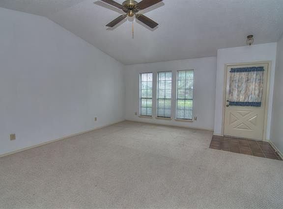 3rd image of 3913 Blacksmith Dr