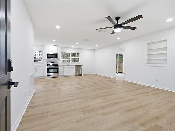 5th image of 2095 Mulkey Rd SW