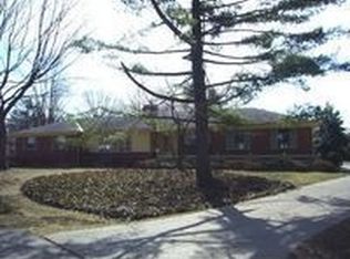 7502 Tudor Ct, Graymoor Devondale, KY 40222