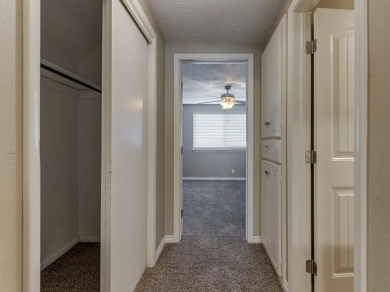 1515 Charles St — Photo 28