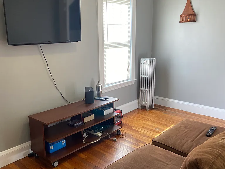 15 Rice Ave #1 — Photo 8