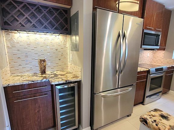 3rd image of 232 Saint Augustine Ave #2-307