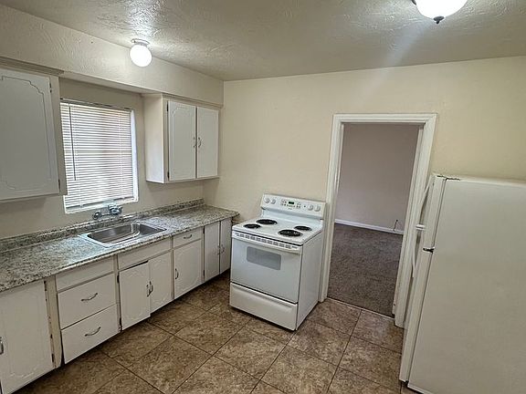 4th image of 125 N Water Ave APT 10