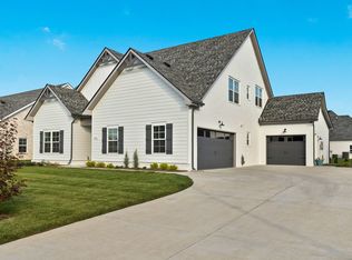 4032 Edmond Dr, Murfreesboro, TN 37127