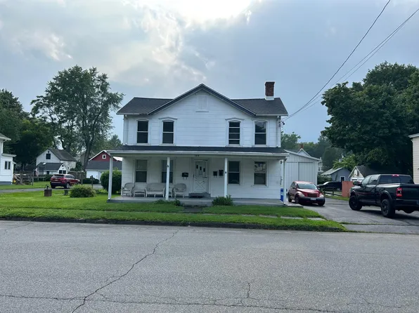 144 Market St #2, Saugerties, NY 12477