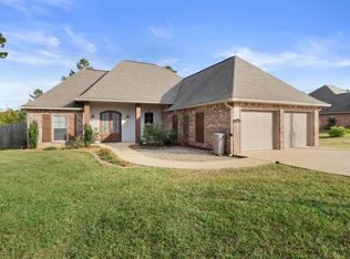 140 Douglas Memorial Rd, Leesville, LA 71446