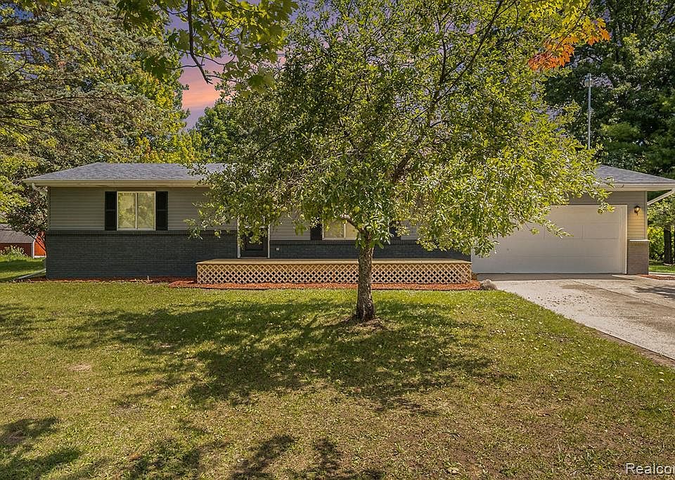 10464 N Clio Rd, Clio, MI 48420 Zillow