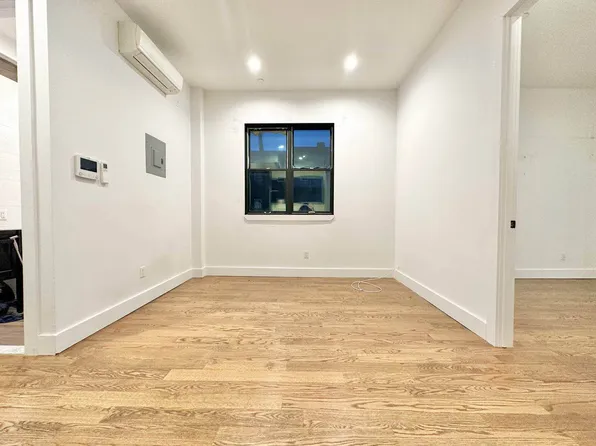 195 Troutman Street image 5 of 8