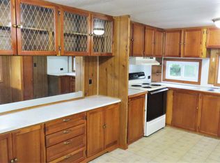 1030 Bean Ln, Green Lane, PA 18054