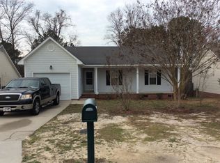 3254 Winesap Rd, Hope Mills, NC 28348