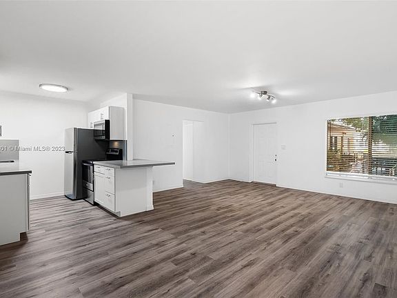 2nd image of 92 Hendricks Isle APT 6