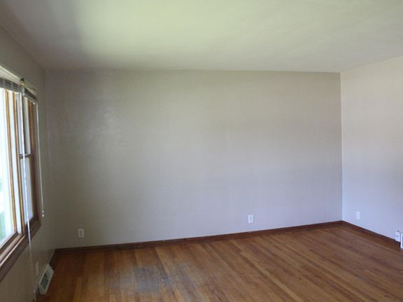 2nd image of 1432 Liberty Ln #1432