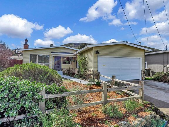 3rd image of 316 Greenway Dr