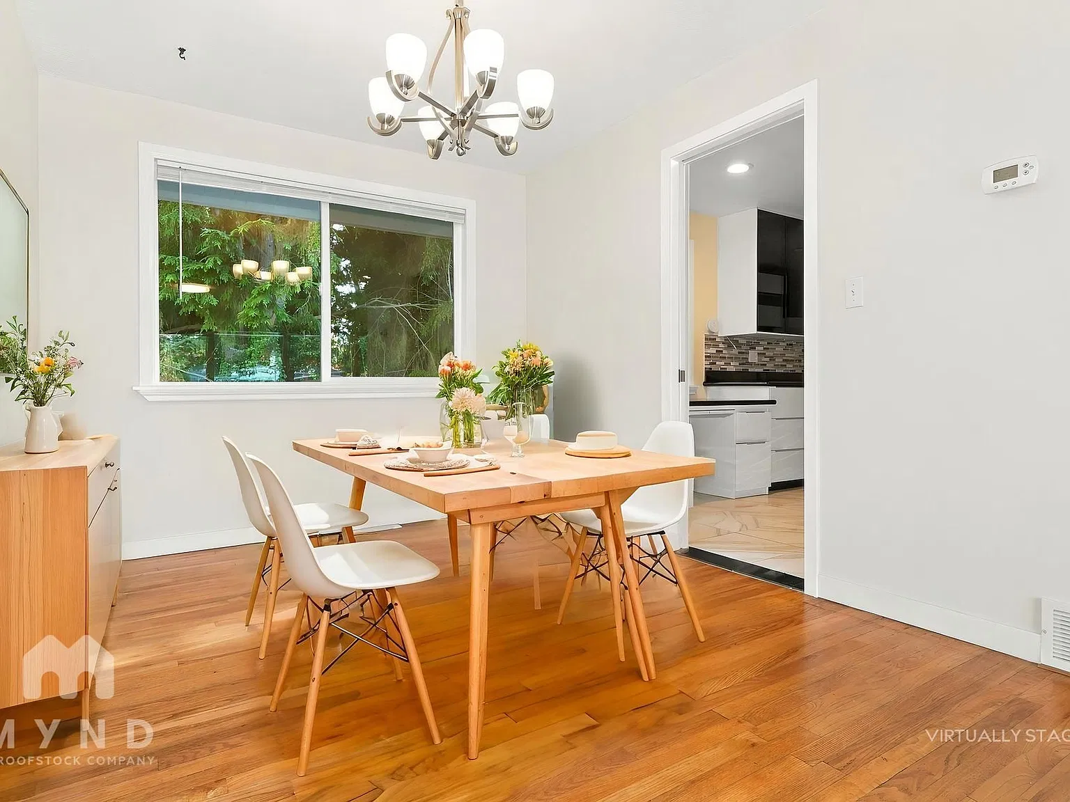 3 bed, 2.0 bath, 1530 sqft, $3,275 — Photo 3