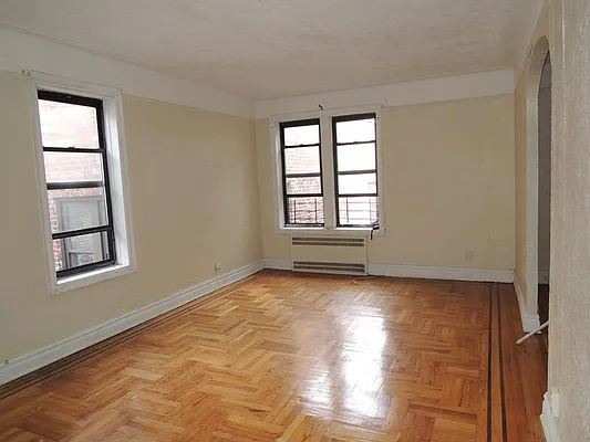 Rented by Lang Realty LLC | media 9