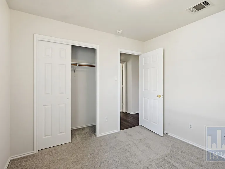 228 Pearl Lake Dr — Photo 17