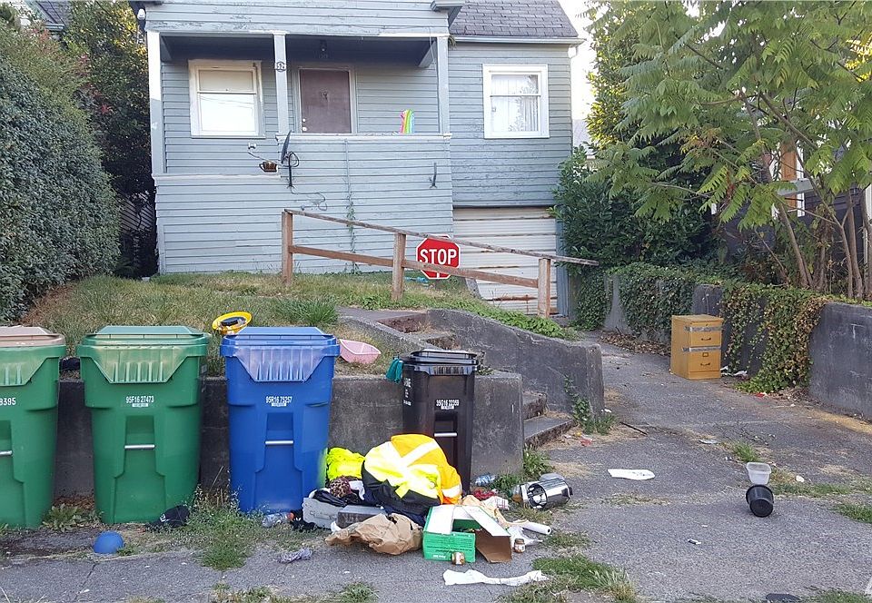 2nd image of 1529 27th Ave