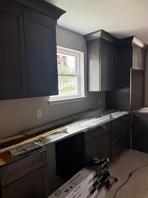 6 bed, 2040 sqft, $4,200 — Photo 4