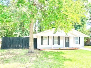 204 Garden Cir, Hinesville, GA 31313
