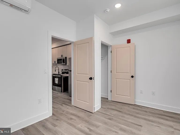 715 W Cumberland St #6 — Photo 1