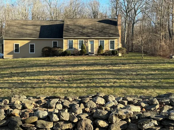 40 Clubhouse Road, Lebanon, CT 06249