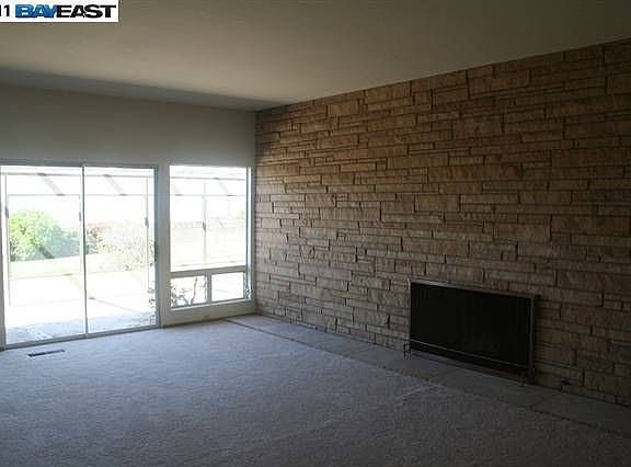 4th image of 2797 Lakeview Dr