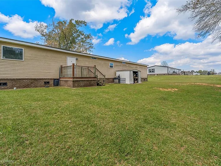 132 Nelson Dr — Photo 14