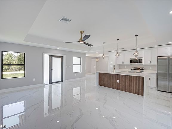 4th image of 510 Westdale Ave