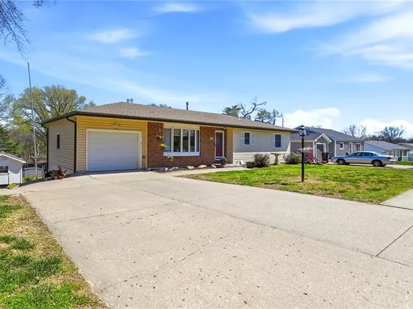 4305 Shrine Park Rd, Leavenworth, KS 66048