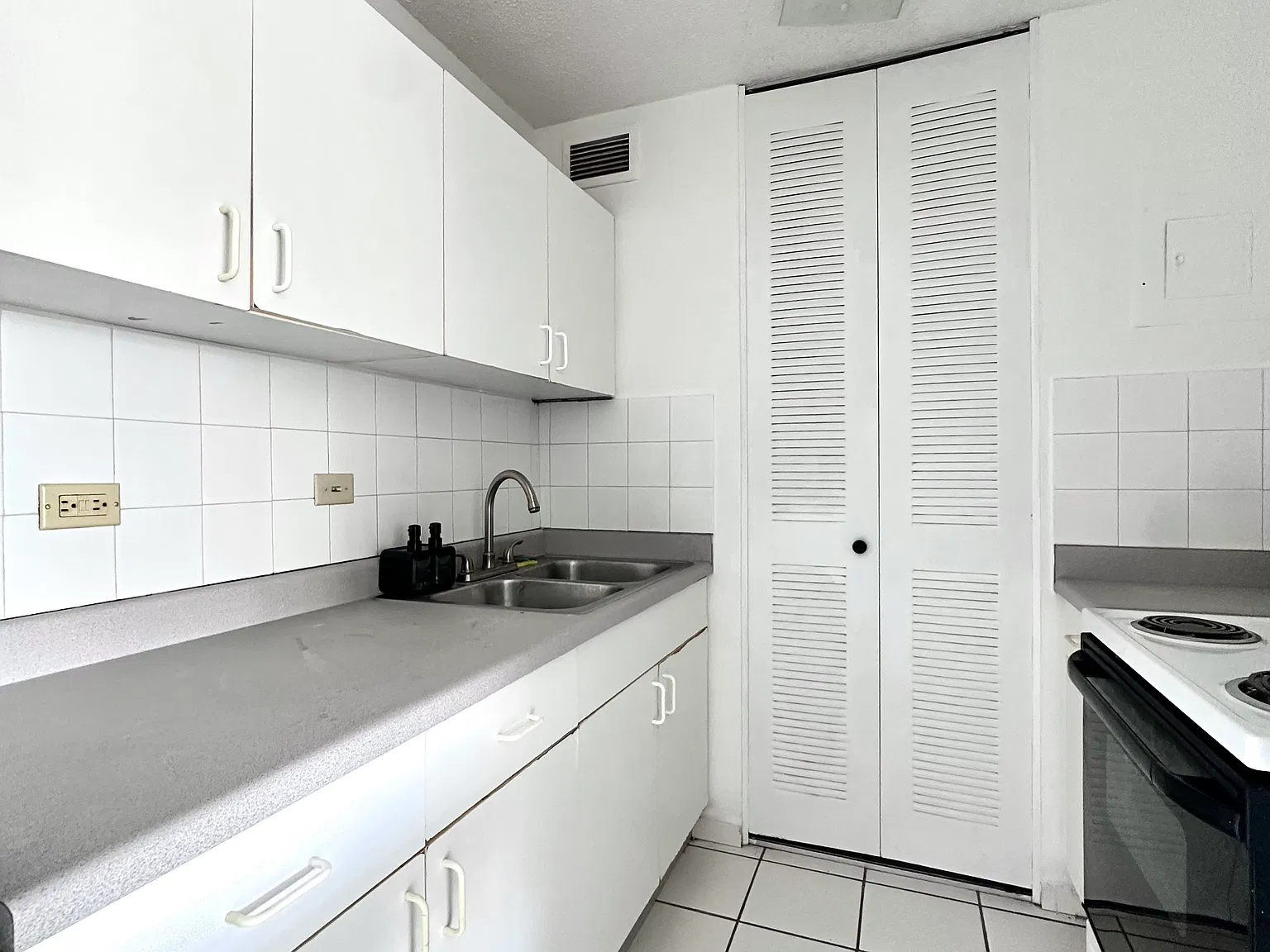 1 bed, 650 sqft, $1,000 — Photo 4