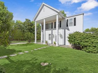 649 Hill St, Southampton, NY 11968