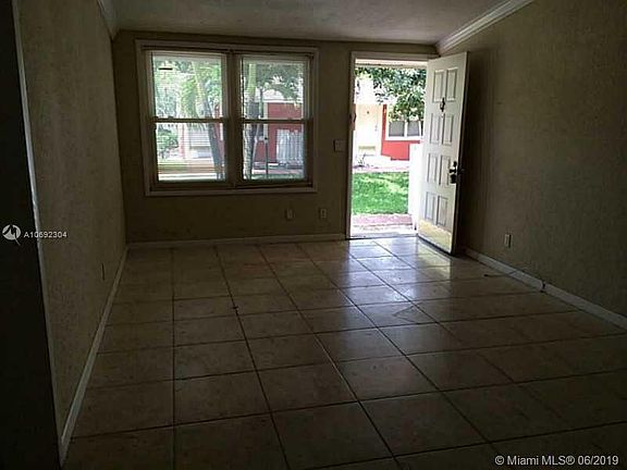 4th image of 7122 Southgate Blvd #7122