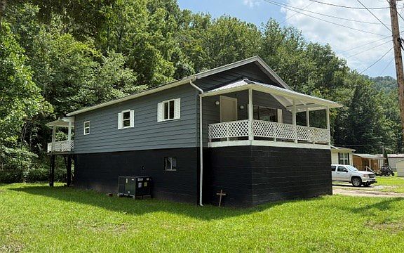4th image of 1467 Hardburly Rd