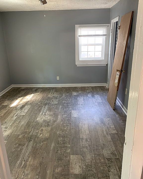 1st image of 2919 4th Ave