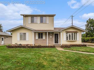 42412 Somerset Ct, Canton, MI 48187