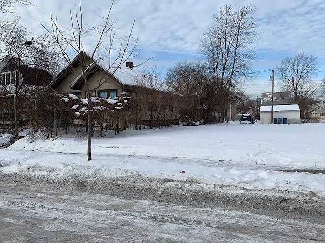 2nd image of 2631 Oliver Ave N