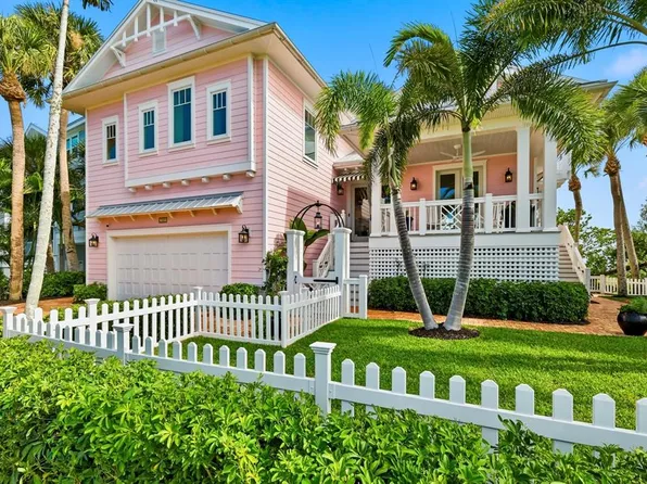 589 Buttonwood Bay Dr, Boca Grande, FL 33921
