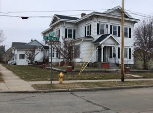 803 Mount Vernon St #B, Oshkosh, WI 54901