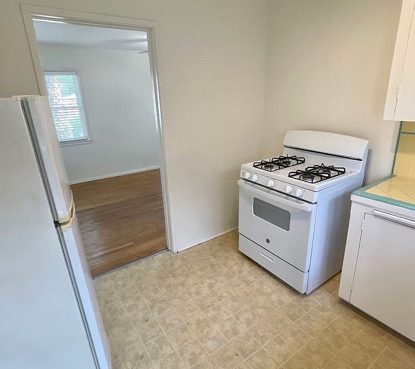 1st image of 2599 Morningside St #166