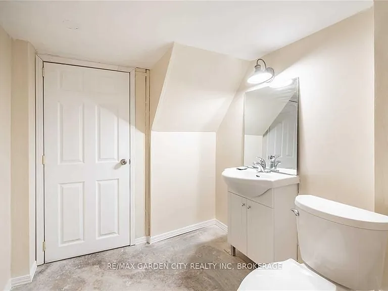 96 Beechwood Ave — Photo 30