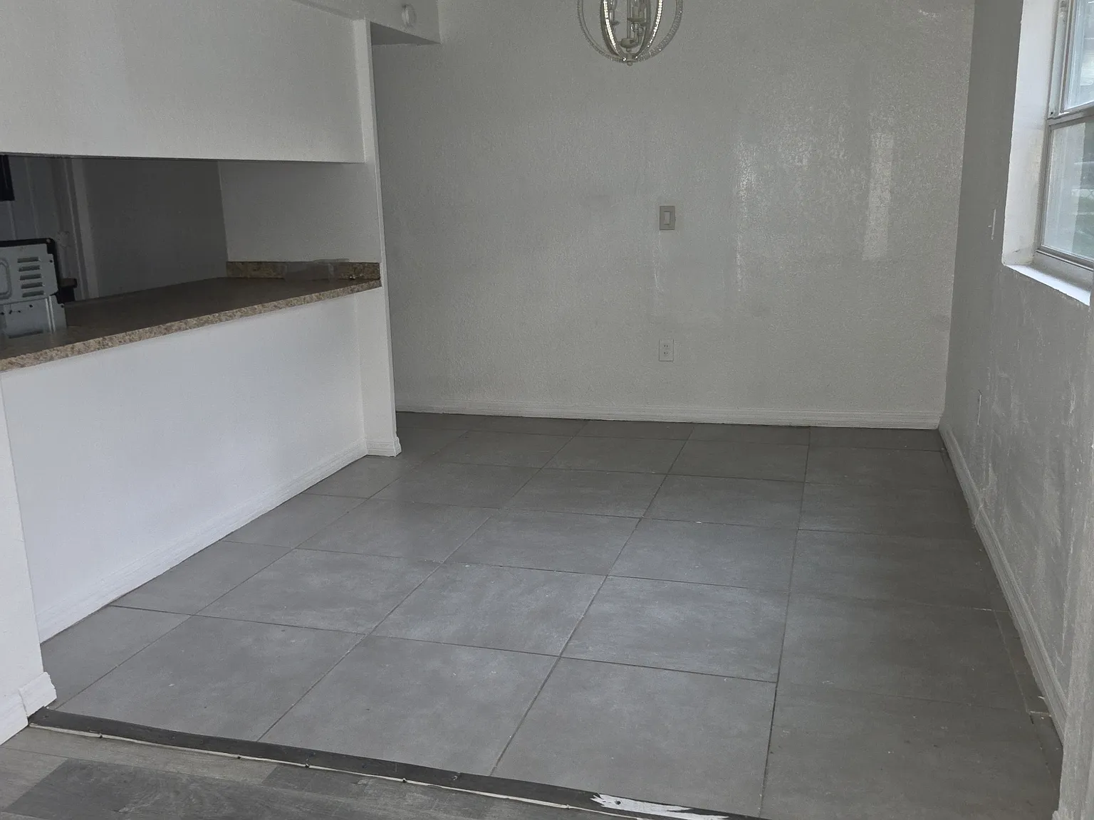 2 bed, 1200 sqft, $1,400 — Photo 4