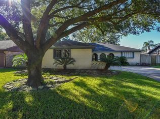 5018 Rainwater Dr, Pasadena, TX 77505