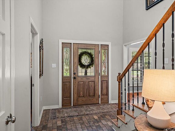 5th image of 24 Cove Ln