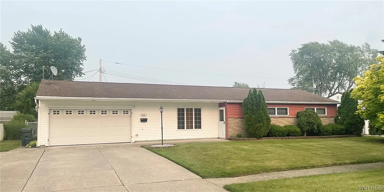 65 Beverly Dr photo 1